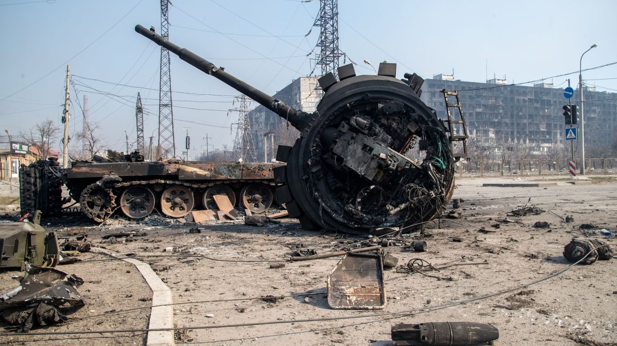 Situace na bojišti: Rusové dál systematicky postupují v Mariupolu